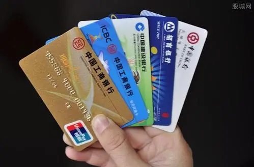 多少歲能辦銀行卡呢? 多少歲能辦銀行卡呢?