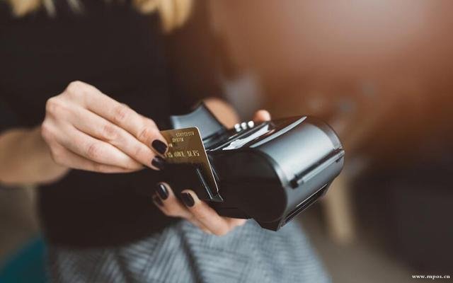 大POS機(jī)價格